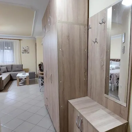 La Casa Di Pina Apartman Tirana