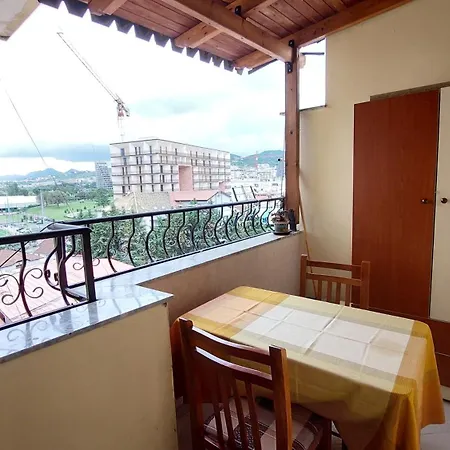 Apartment La Casa Di Pina Tirana